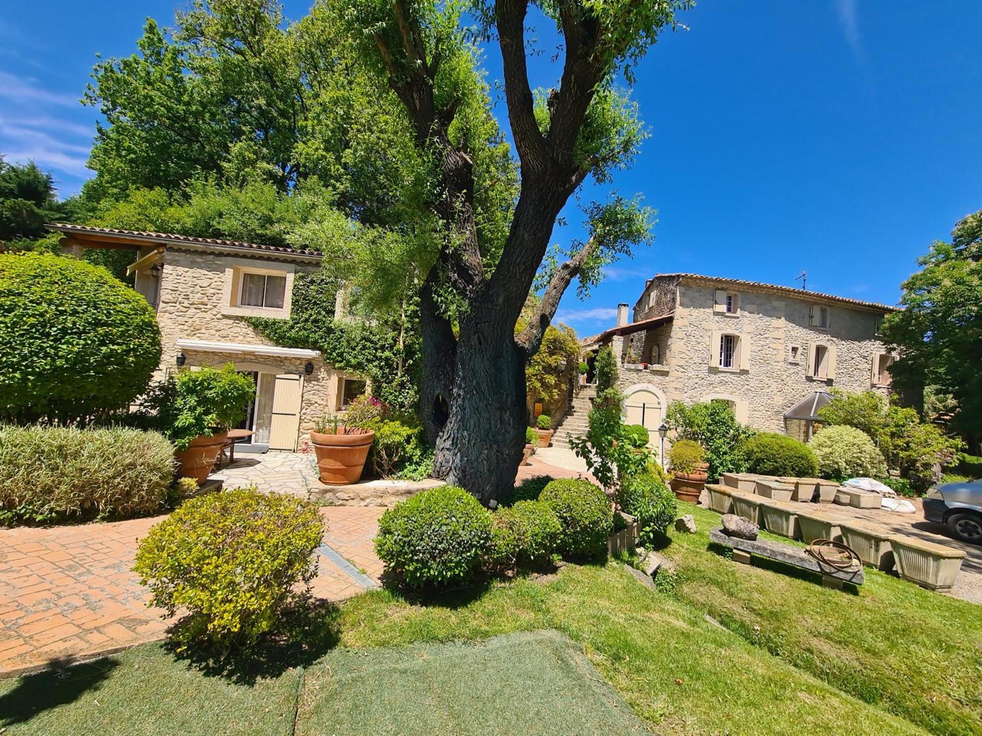 La Campagne St Lazare - Restaurant Chambres D'Hotes Piscine & Spa Forcalquier Eksteriør billede