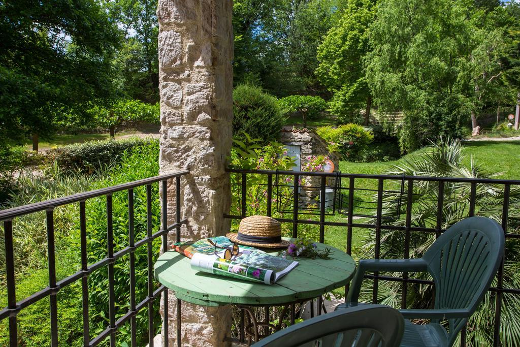 La Campagne St Lazare - Restaurant Chambres D'Hotes Piscine & Spa Forcalquier Eksteriør billede