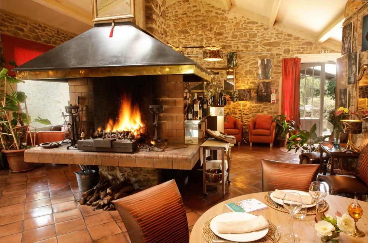 La Campagne St Lazare - Restaurant Chambres D'Hotes Piscine & Spa Forcalquier Eksteriør billede